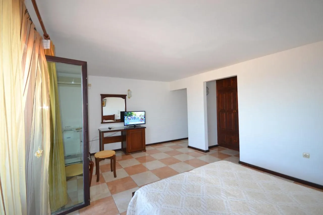 More Family Hotel Sozopol 3*,